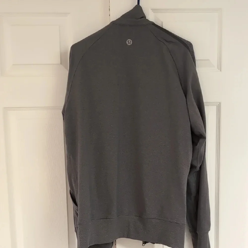 Lululemon Long Sleeve Zipper Running Jacket - Picture 3 of 7